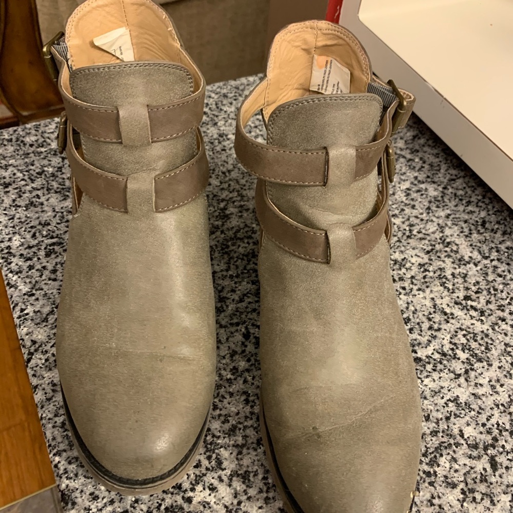 Women’s ankle boots